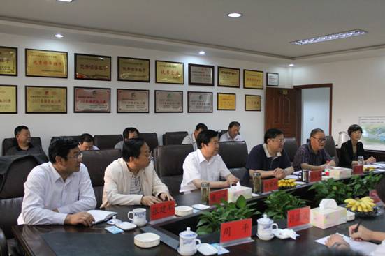 省委常委、副省長駱玉林實地考察物產(chǎn)集團&ldquo;雙百&rdquo;行動重點項目